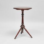 977 2240 PEDESTAL TABLE